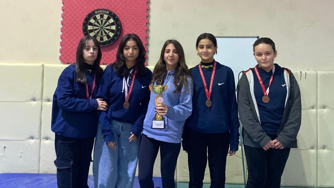 DART KIZLARDA BAŞARILI SPORCULARIMIZ